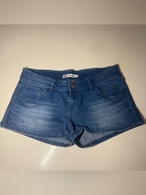Levi's Medium Blue Denim Women's Short Shorts